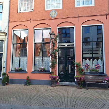 Bed and Breakfast De Zevenster "Gevestigd Aan De Winkelstraat" Kampen Exterior foto