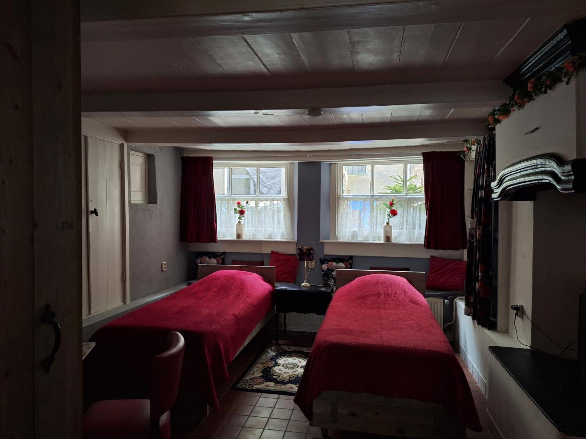 Bed and Breakfast De Zevenster "Gevestigd Aan De Winkelstraat" Kampen Exterior foto